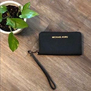 Michael Kors black phone wristlet
